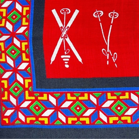 VINTAGE Glentex Multi-colored Wool Scarf White Ski Poles and Ski's - Picture 11 of 16